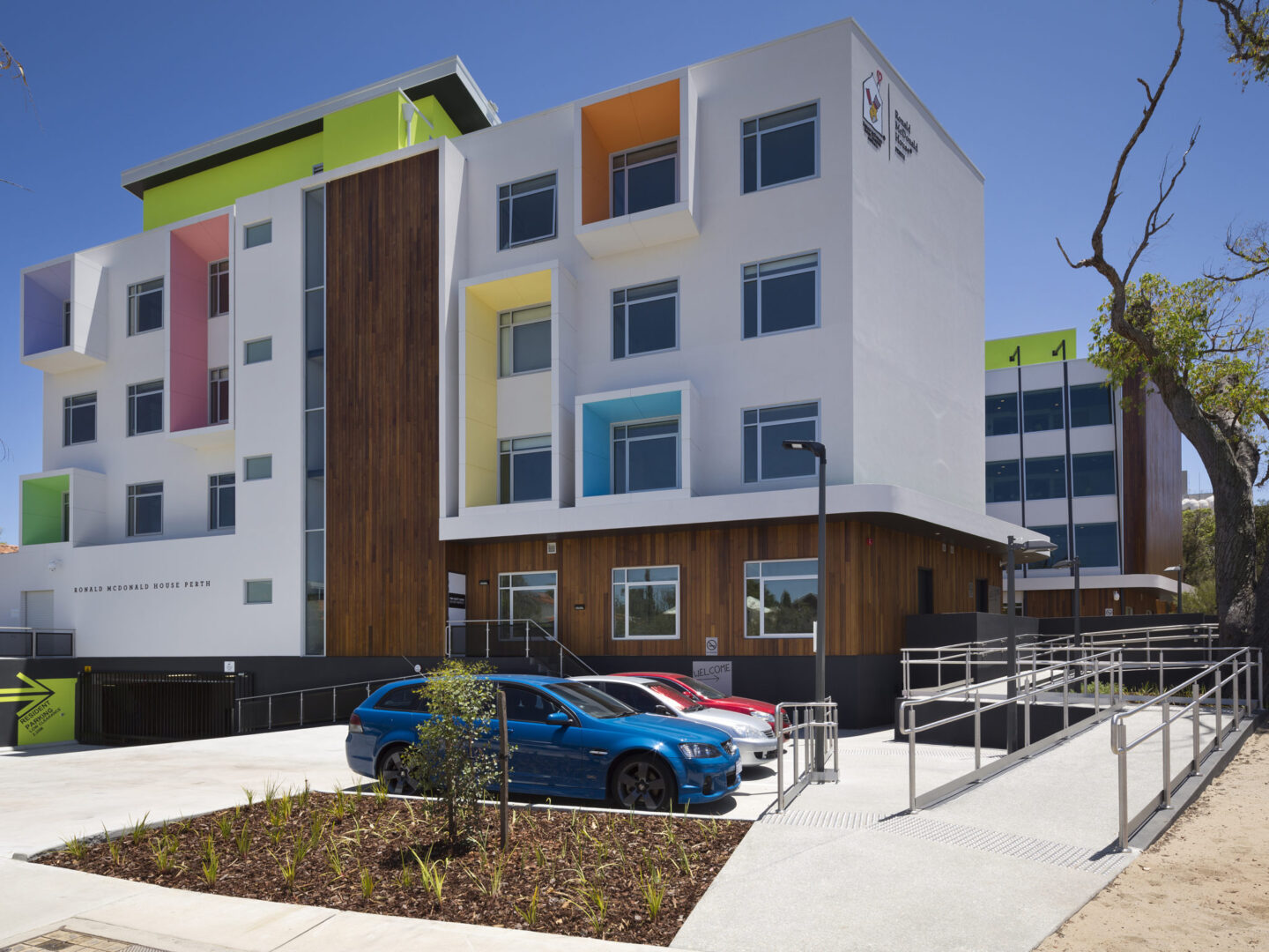 Photo of the exterior of Ronald McDonald House Nedlands